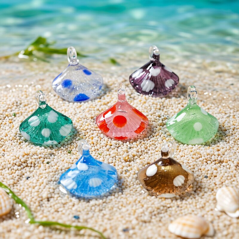Colorful Mini Sea Shell Charm  - огляд і ціна Marine Aquarium & Regional Centre Photos